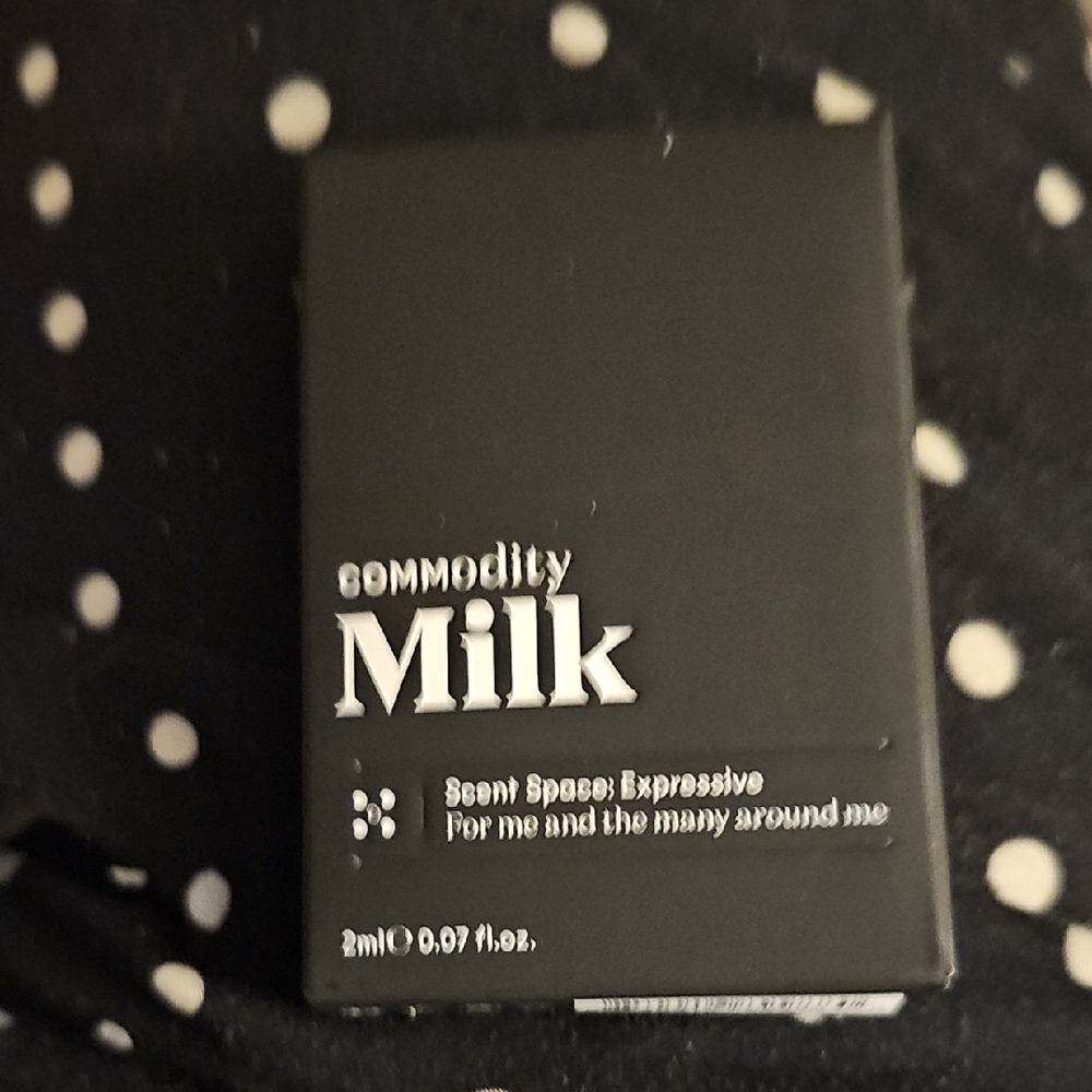 Commodity Milk Fragrance sample